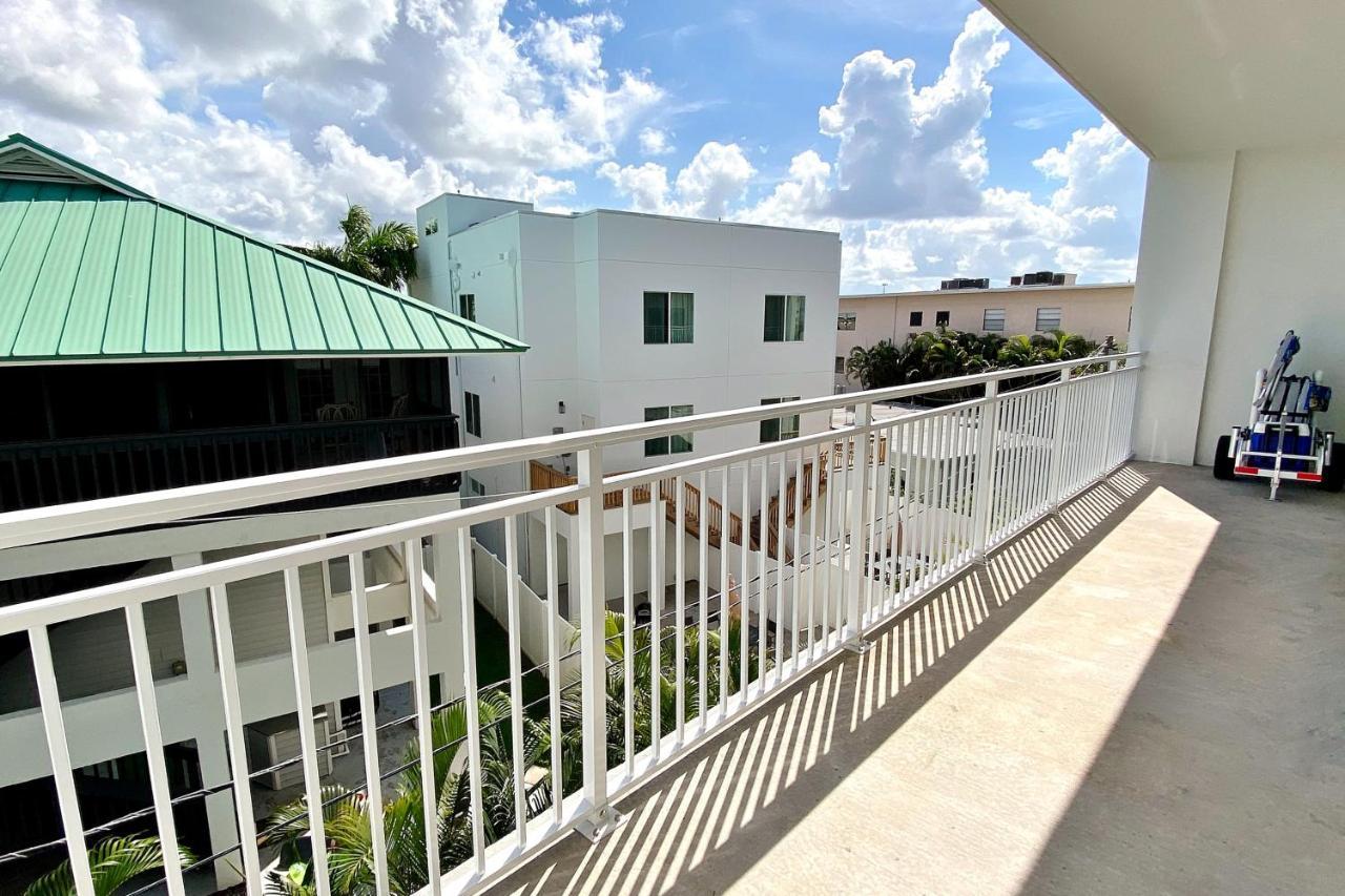 Ferienwohnung Madeira Del Mar 303 St. Pete Beach Exterior foto