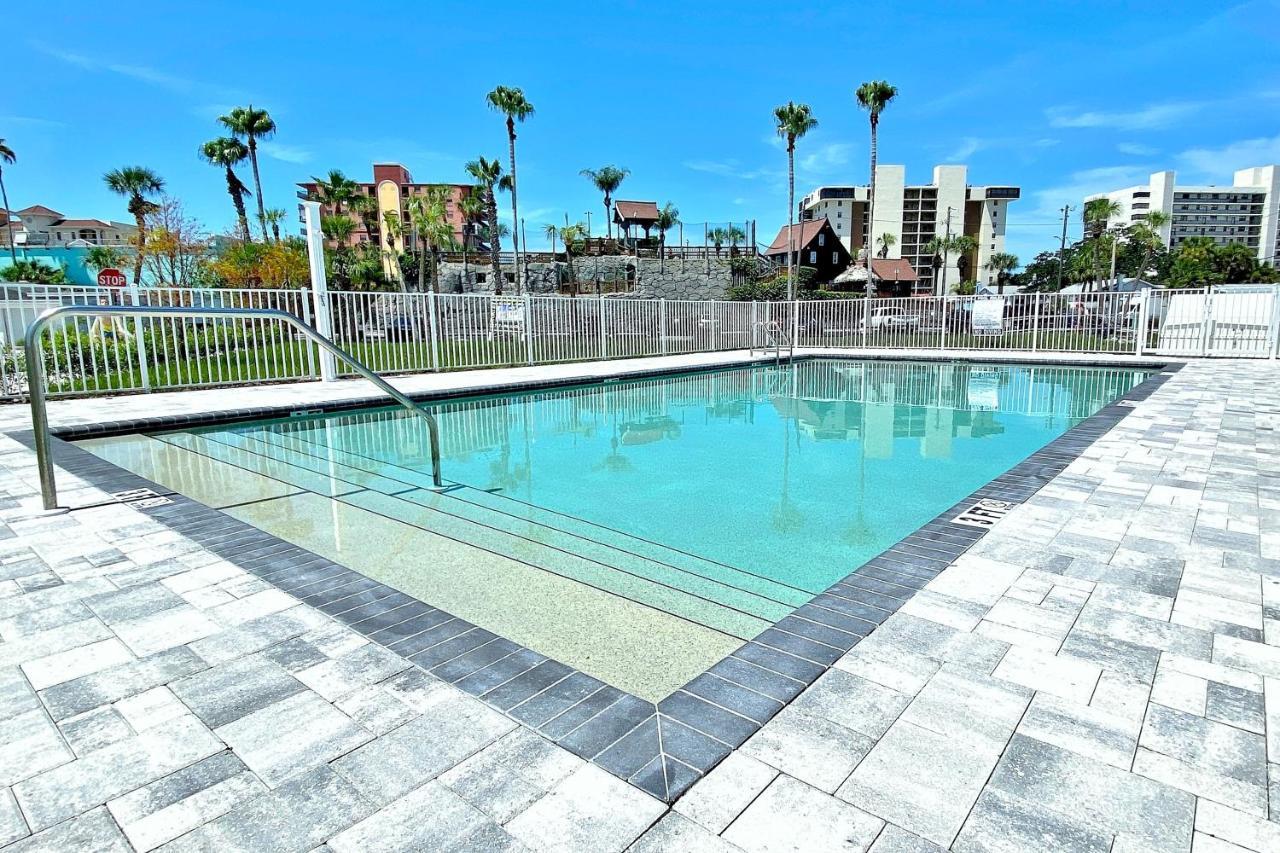 Ferienwohnung Madeira Del Mar 303 St. Pete Beach Exterior foto